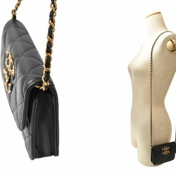 CHANEL Black Lambskin Leather Wallet - Picture 6 of 14